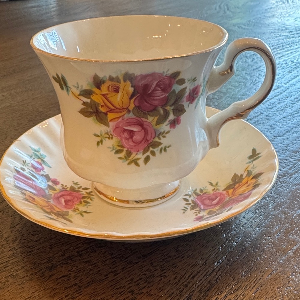 Hitkari Potteries Floral Teacup and Saucer Set